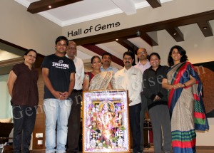 Shri Rajkumar Tulshyan and his family with Gemstoneuniverse Team