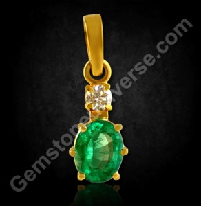 Beauty and Functionality in a Splendid Emerald and Diamond Pendant