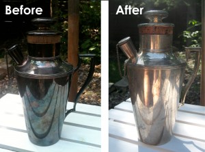 Tarnish On Left and Same Flask on right after cleaning with Baking Soda